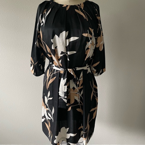 Ann Taylor Dresses & Skirts - Ann Taylor Pleated Black Floral Dress